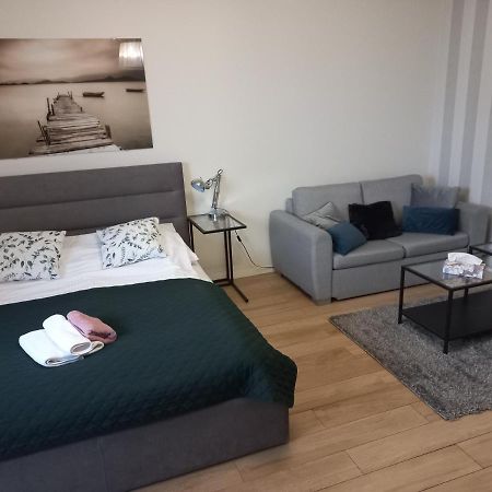 Apartamenty Amb ชเตชชิน ภายนอก รูปภาพ
