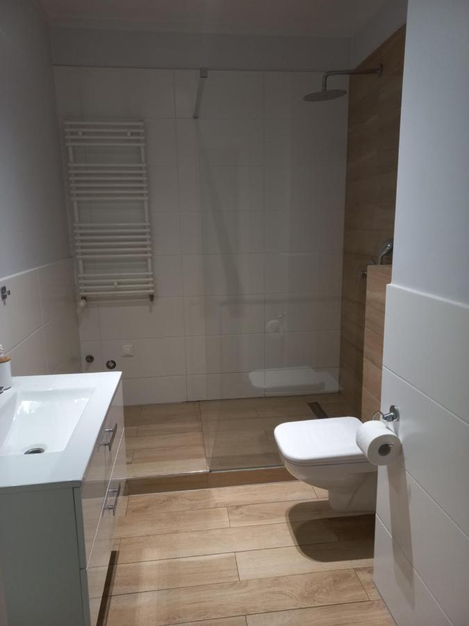 Apartamenty Amb ชเตชชิน ภายนอก รูปภาพ